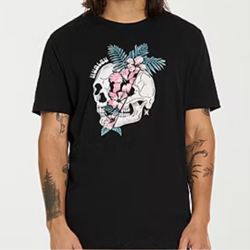 Hurley Black Short Sleeve Tee with Skull & Floral Graphic Design